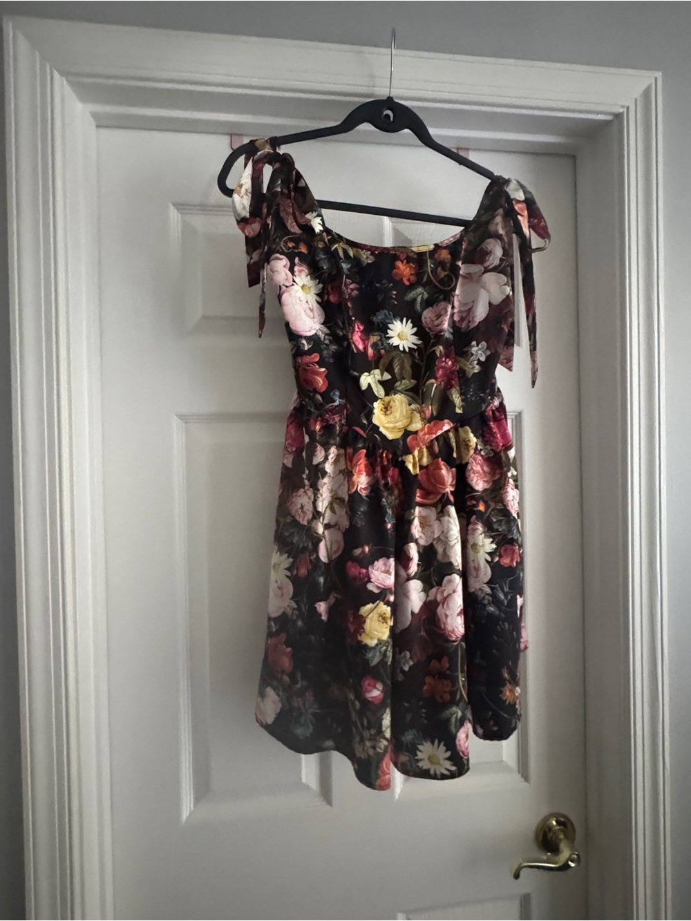 SHEIN Black Floral Tie-Shoulder Sundress